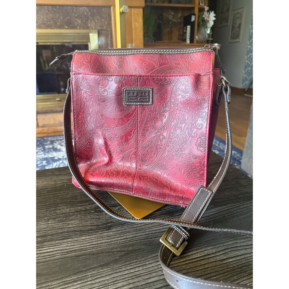 6/$25 Relic Quality Brand Paisley Red Purse Handbag